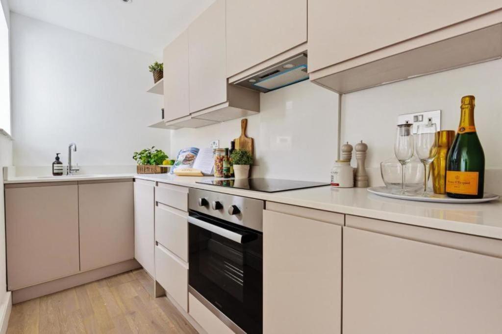 Amazing 3 Bed Interior Designed House With Garden - 114 The Hervey Londra Dış mekan fotoğraf